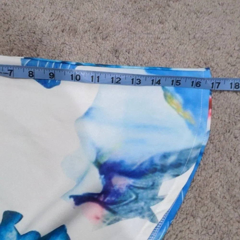Blue Abstract print skater skirt‎ Size Small - Picture 4 of 6